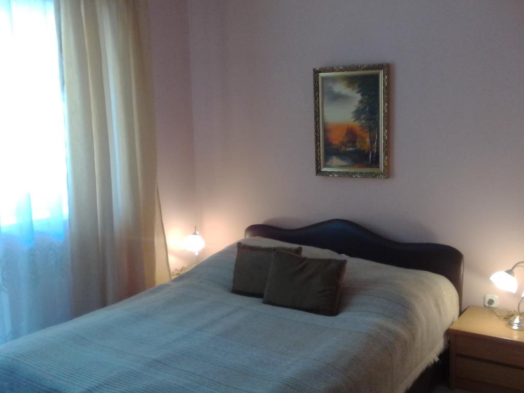Bed and Breakfast Kristaly Apartman Хевіз Екстер'єр фото