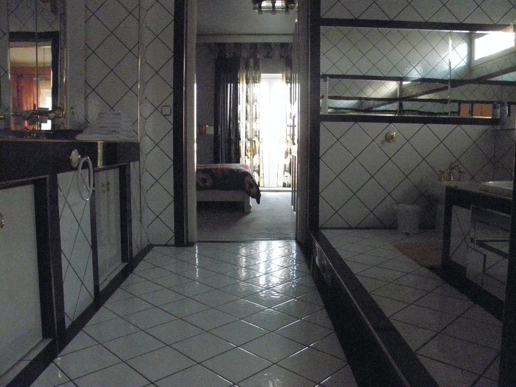 Bed and Breakfast Kristaly Apartman Хевіз Екстер'єр фото