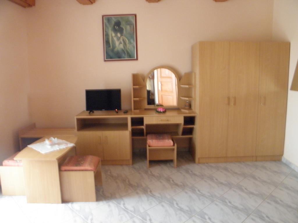 Bed and Breakfast Kristaly Apartman Хевіз Екстер'єр фото
