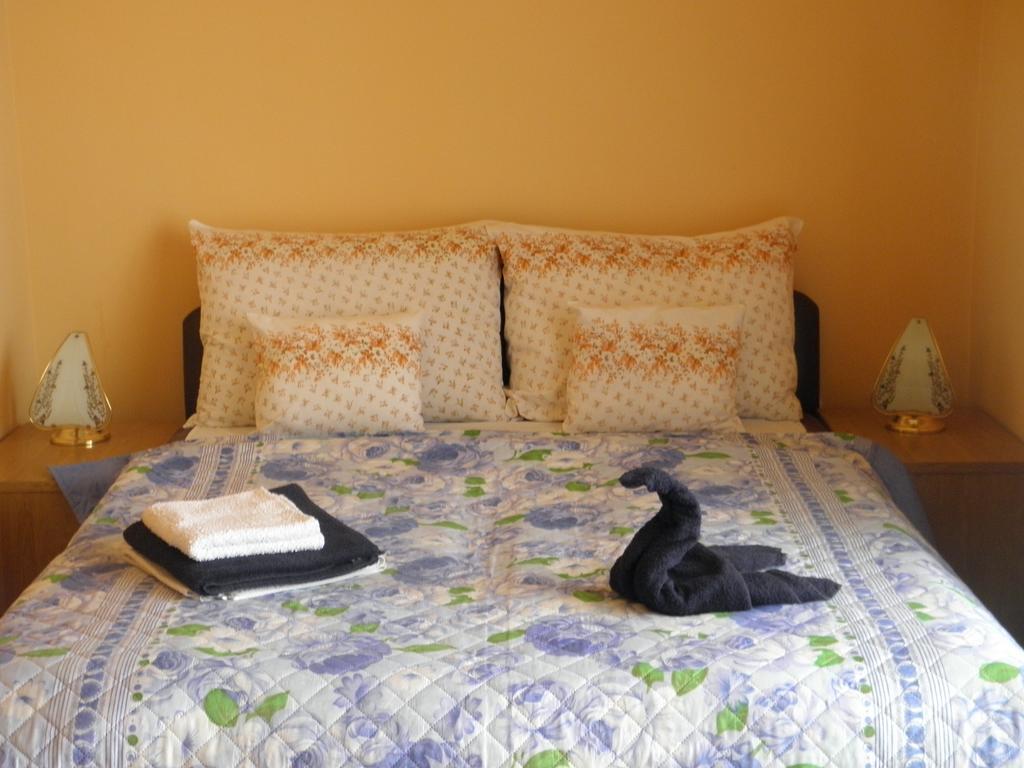 Bed and Breakfast Kristaly Apartman Хевіз Екстер'єр фото