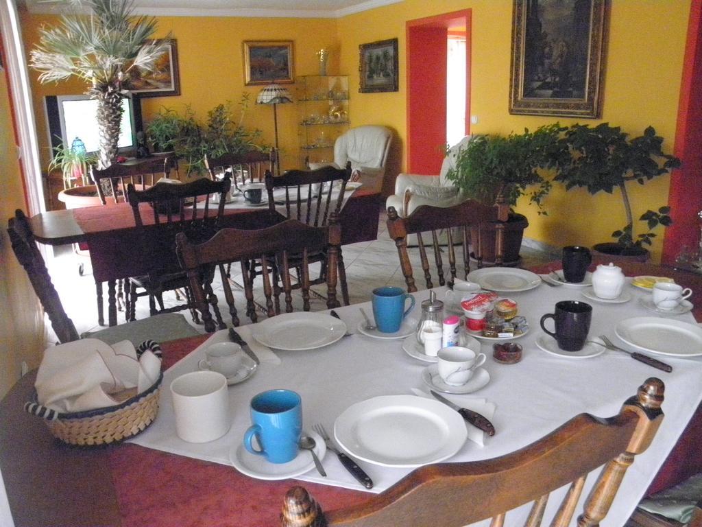 Bed and Breakfast Kristaly Apartman Хевіз Екстер'єр фото