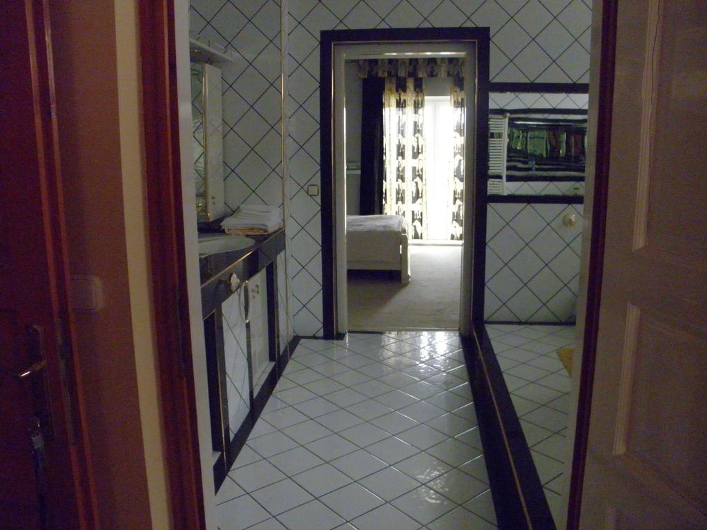 Bed and Breakfast Kristaly Apartman Хевіз Екстер'єр фото
