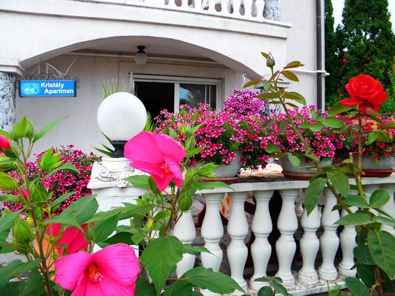Bed and Breakfast Kristaly Apartman Хевіз Екстер'єр фото